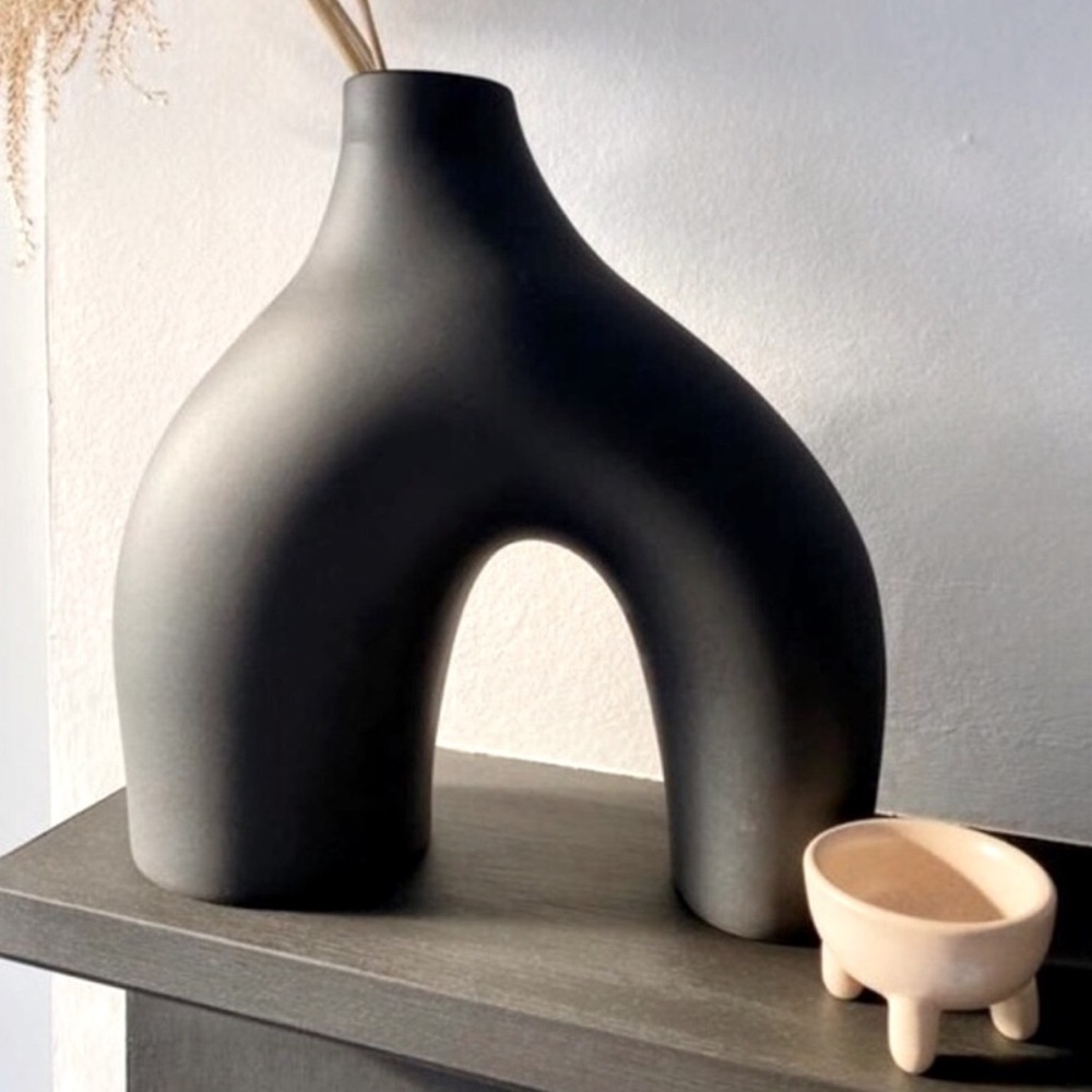 H&M large Vase - Picture 6 of 10